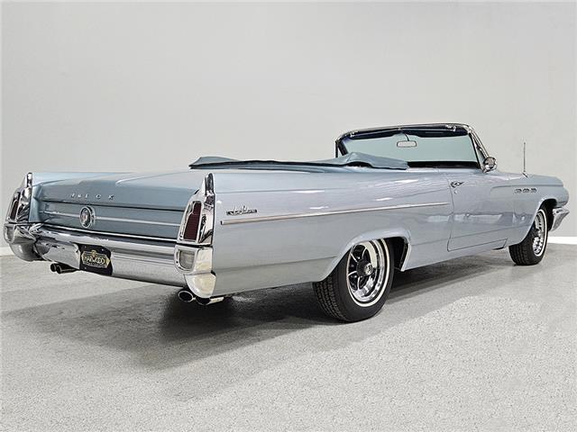 Buick-LeSabre-Cabriolet-1963-4