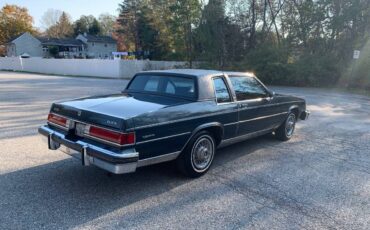 Buick-Lesabre-limited-1985-3