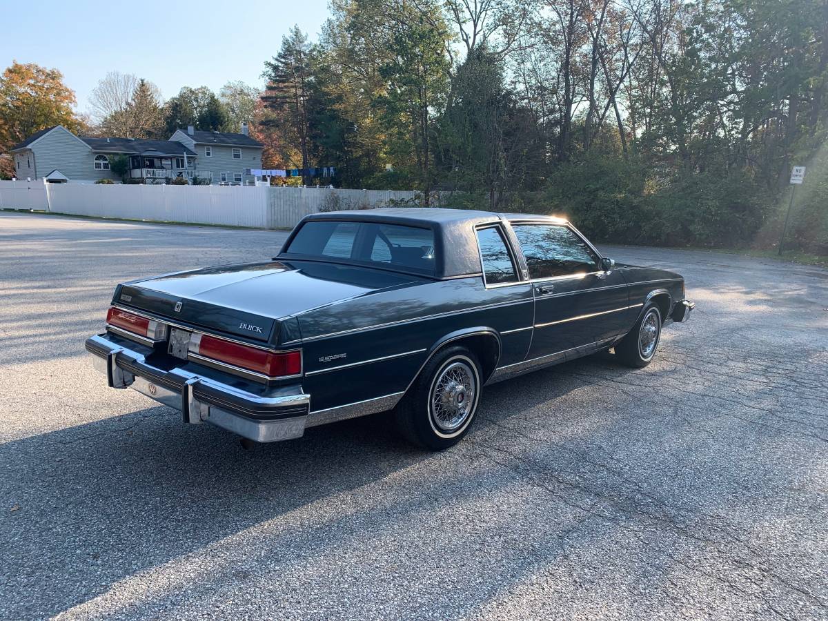 Buick-Lesabre-limited-1985-3