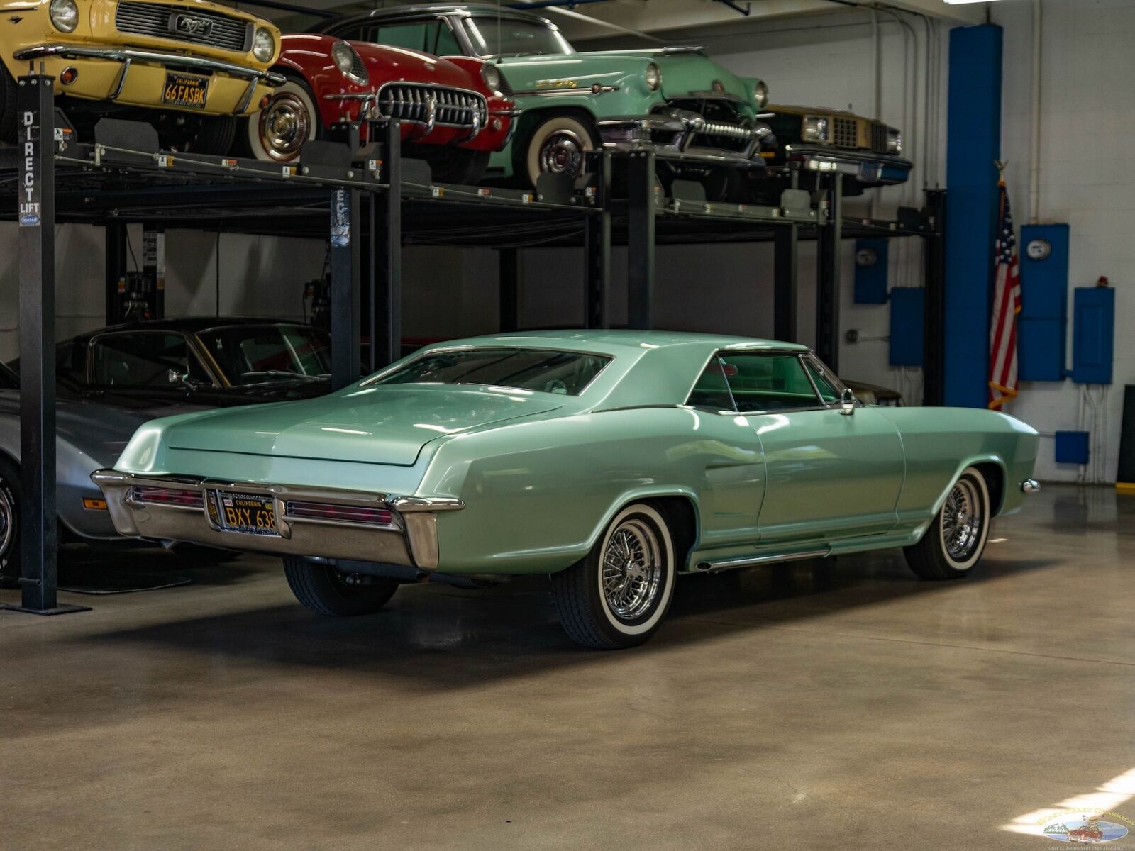 Buick-Riviera-1964-23