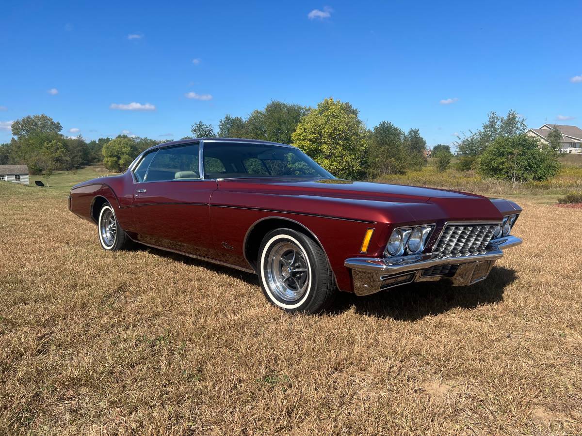 Buick-Riviera-1972-1