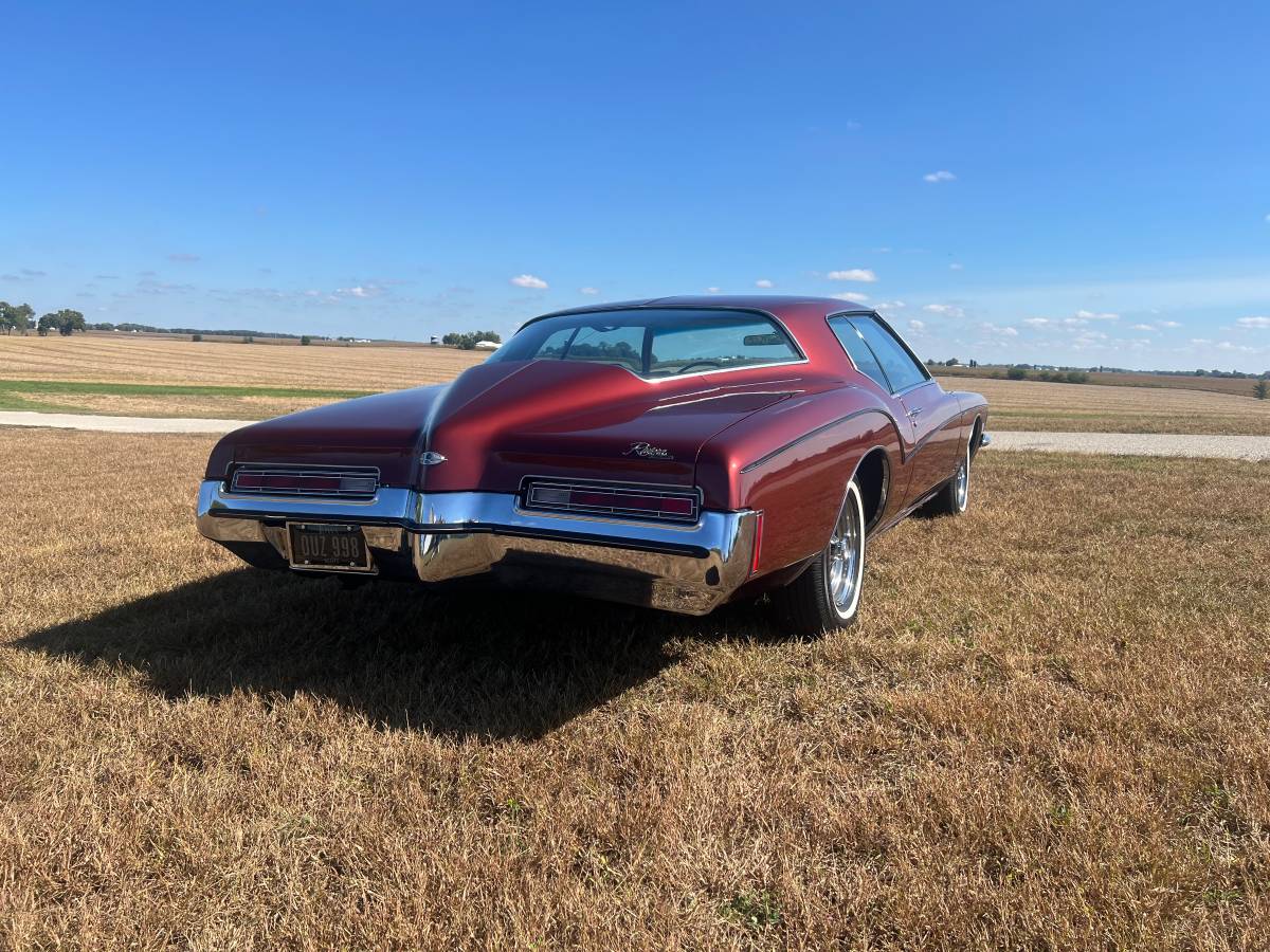 Buick-Riviera-1972-3