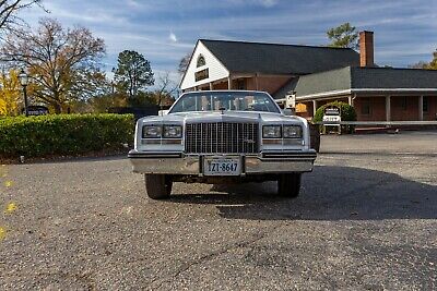 Buick-Riviera-1983-5