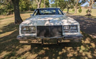 Buick-Riviera-1984-7