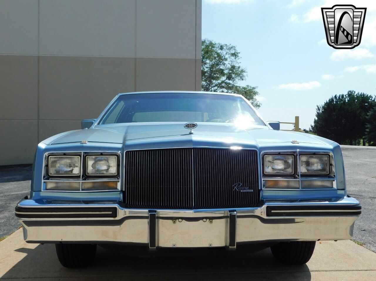 Buick-Riviera-1985-7