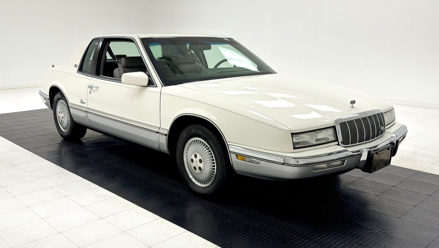 Buick-Riviera-1992-6