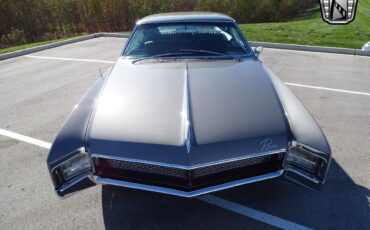 Buick-Riviera-Coupe-1967-8