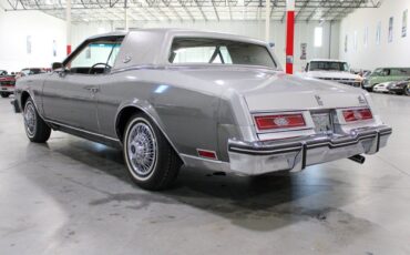 Buick-Riviera-Coupe-1979-2