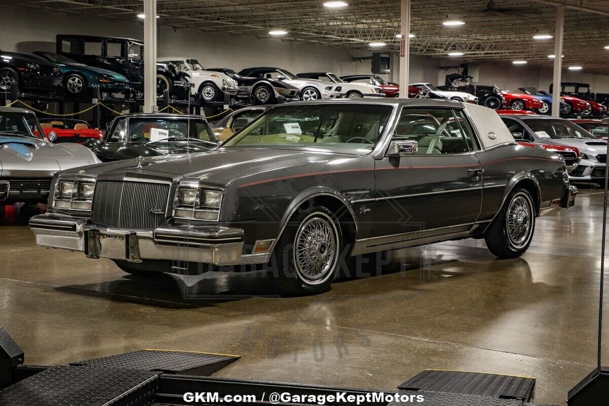 Buick-Riviera-Coupe-1980-7