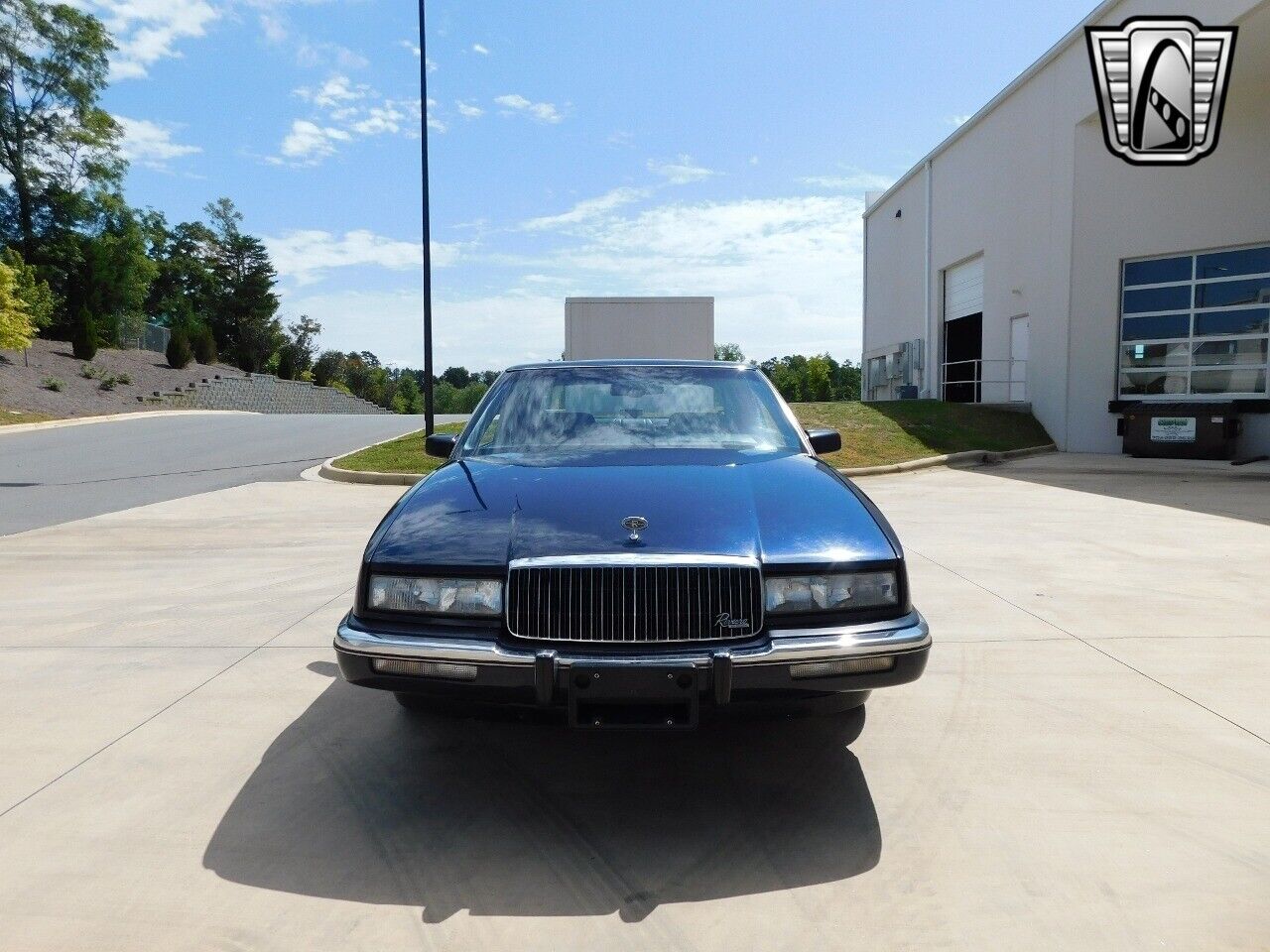 Buick-Riviera-Coupe-1990-3