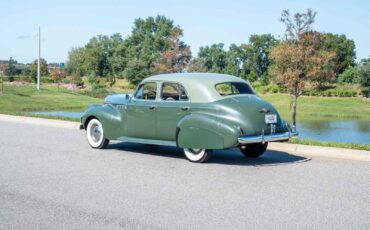 Buick-Roadmaster-1940-3