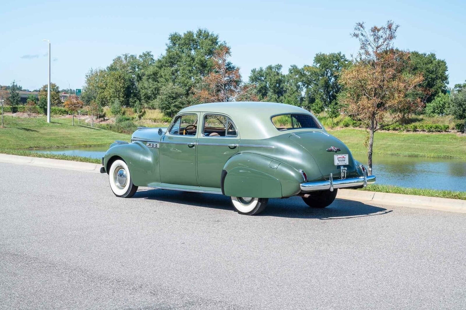 Buick-Roadmaster-1940-3