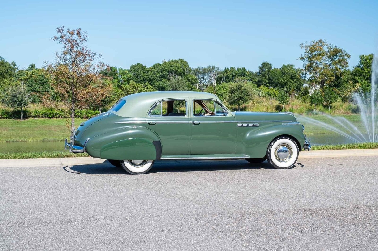 Buick-Roadmaster-1940-6