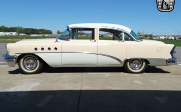 Buick-Roadmaster-1955-4