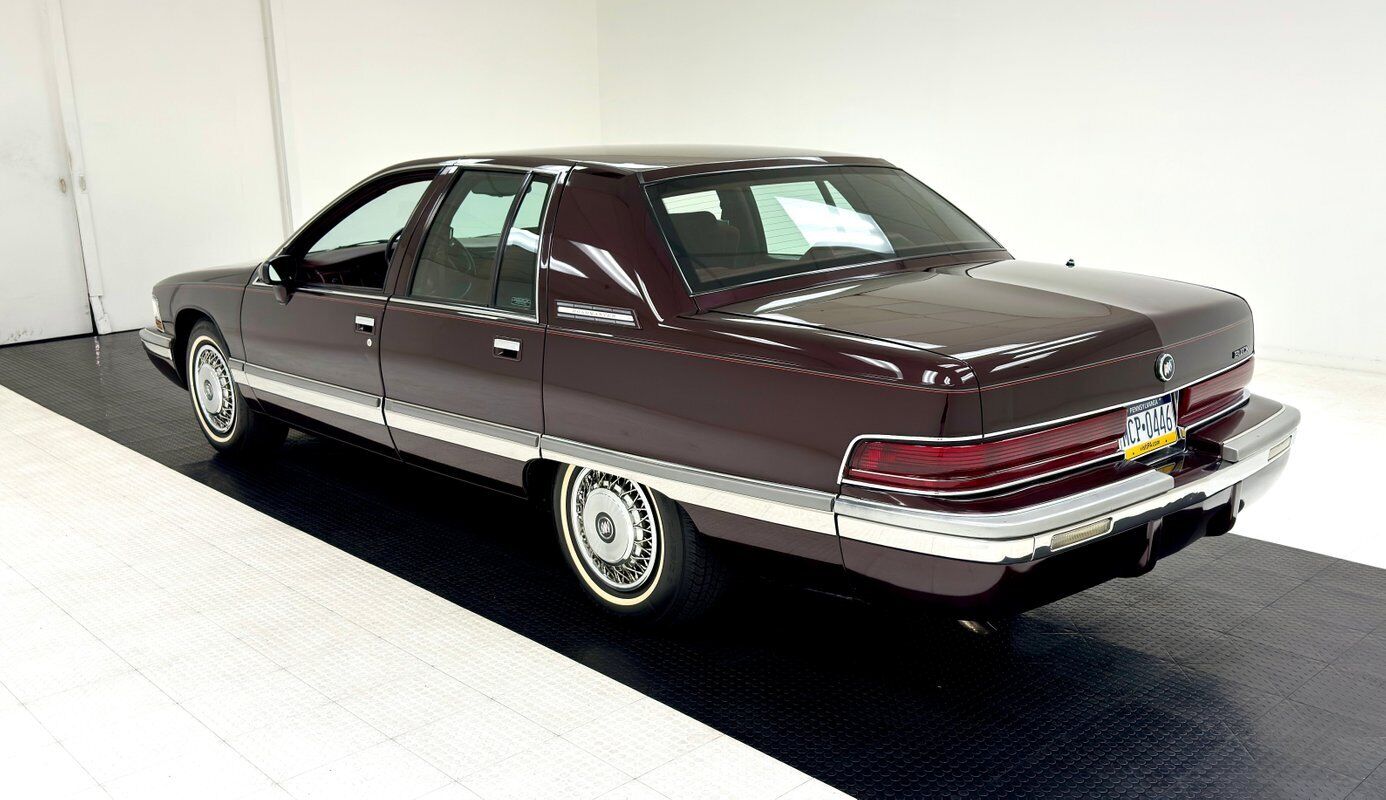 Buick-Roadmaster-Berline-1994-2