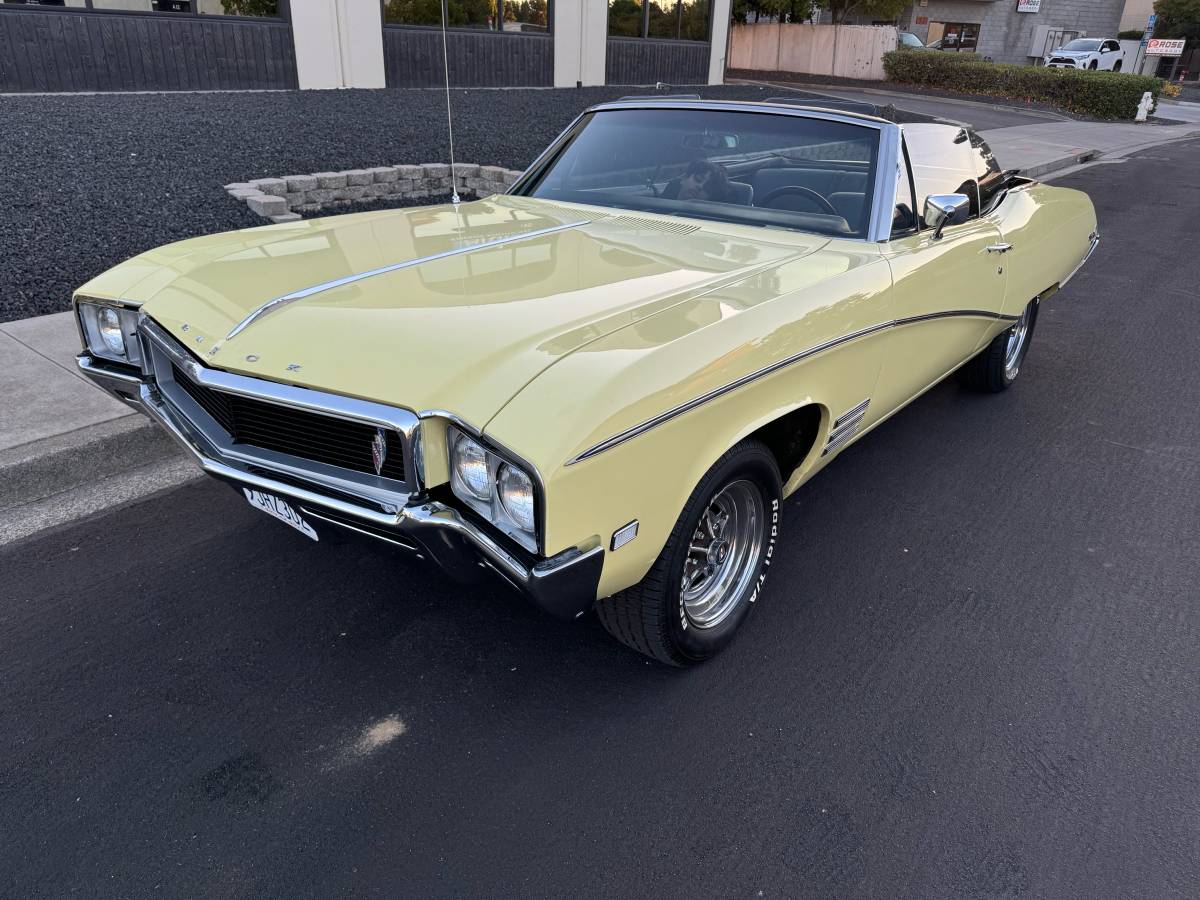 Buick-Skylark-convertible-1968-1