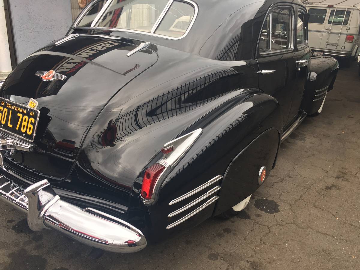 Cadillac-1941-11