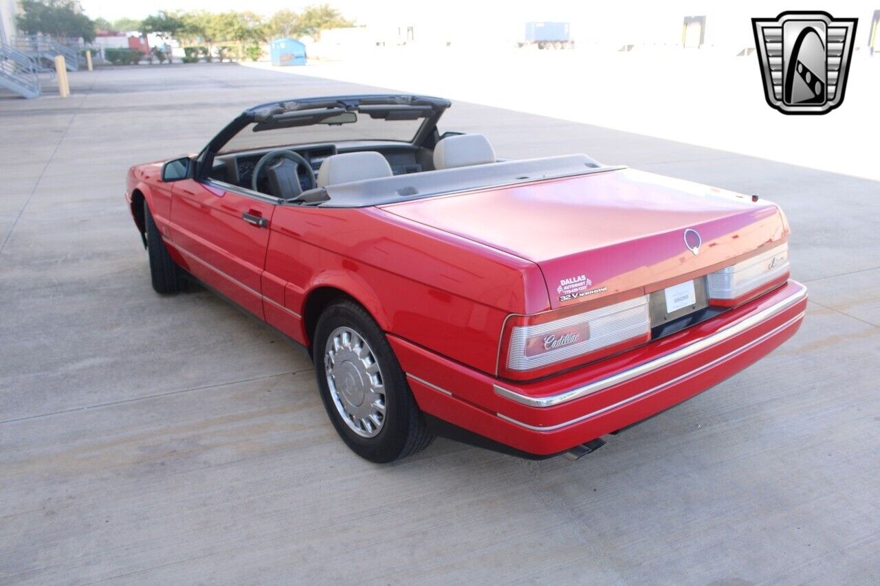 Cadillac-Allante-1993-26