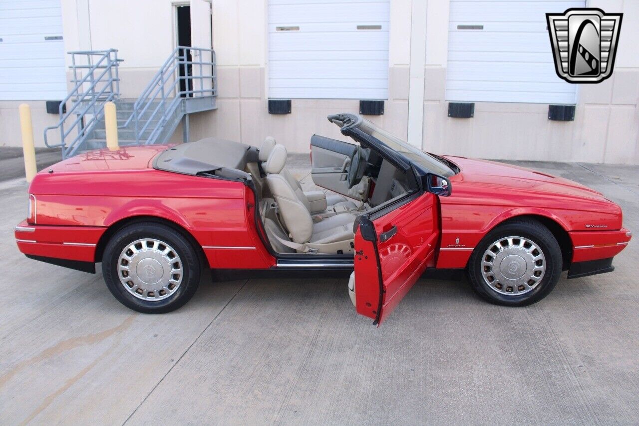 Cadillac-Allante-1993-34