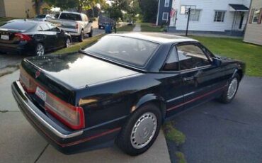 Cadillac-Allante-Cabriolet-1989-3