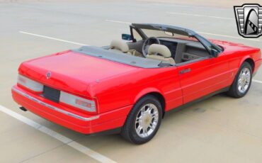 Cadillac-Allante-Cabriolet-1991-10