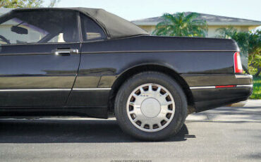 Cadillac-Allante-Cabriolet-1993-4