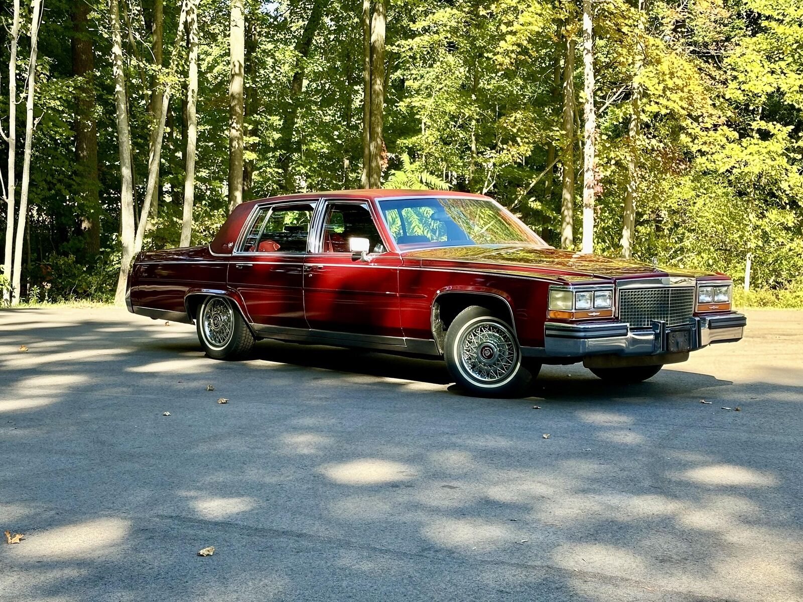 Cadillac-Brougham-1987-1