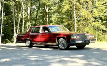 Cadillac Brougham  1987