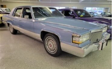 Cadillac-Brougham-1990-3