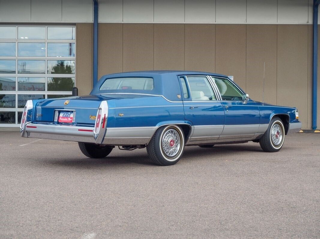 Cadillac-Brougham-1991-1