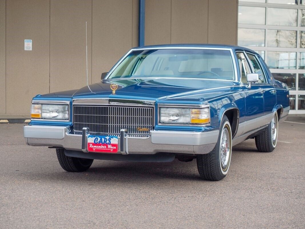 Cadillac-Brougham-1991-11