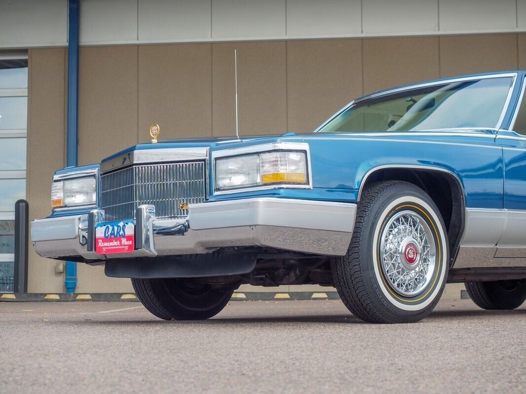 Cadillac-Brougham-1991-3