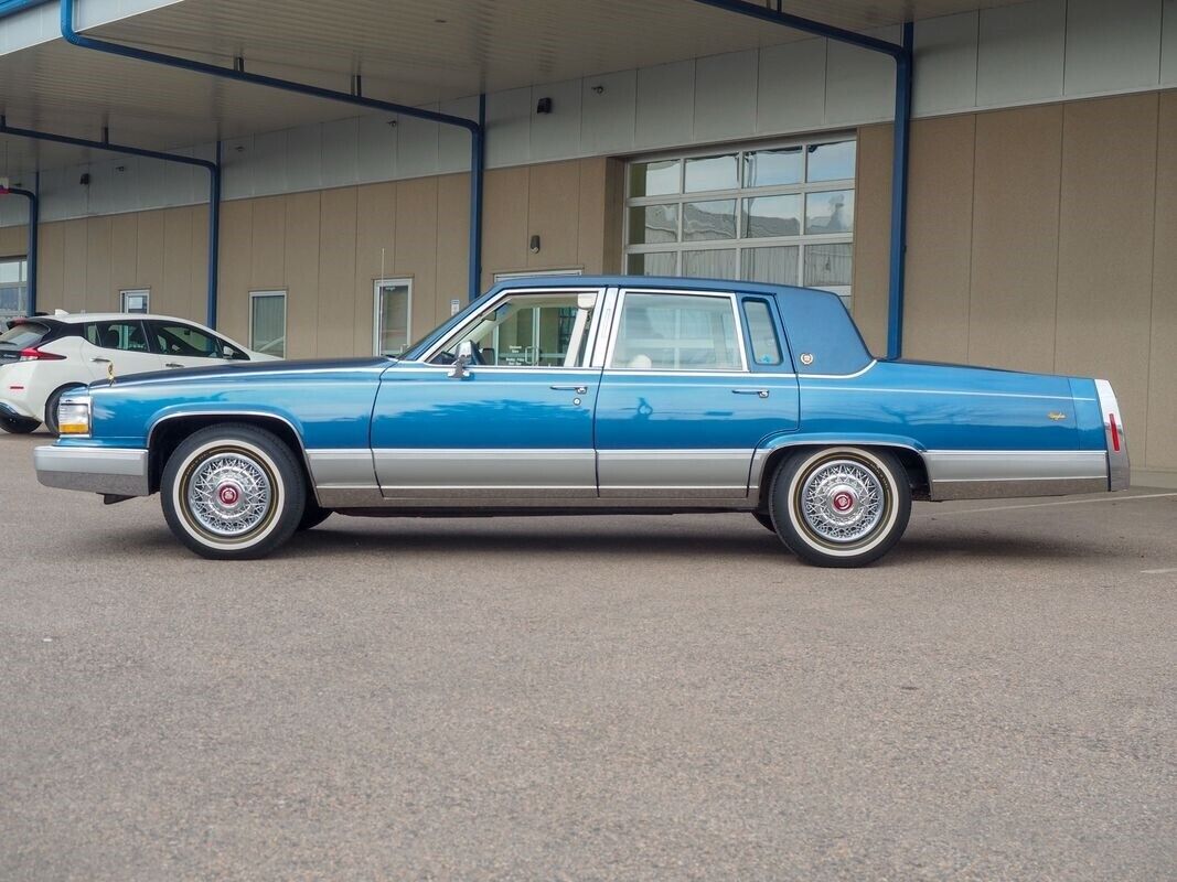 Cadillac-Brougham-1991-8