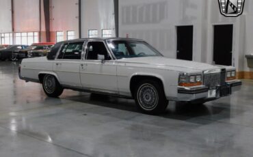 Cadillac-Brougham-Berline-1988-5