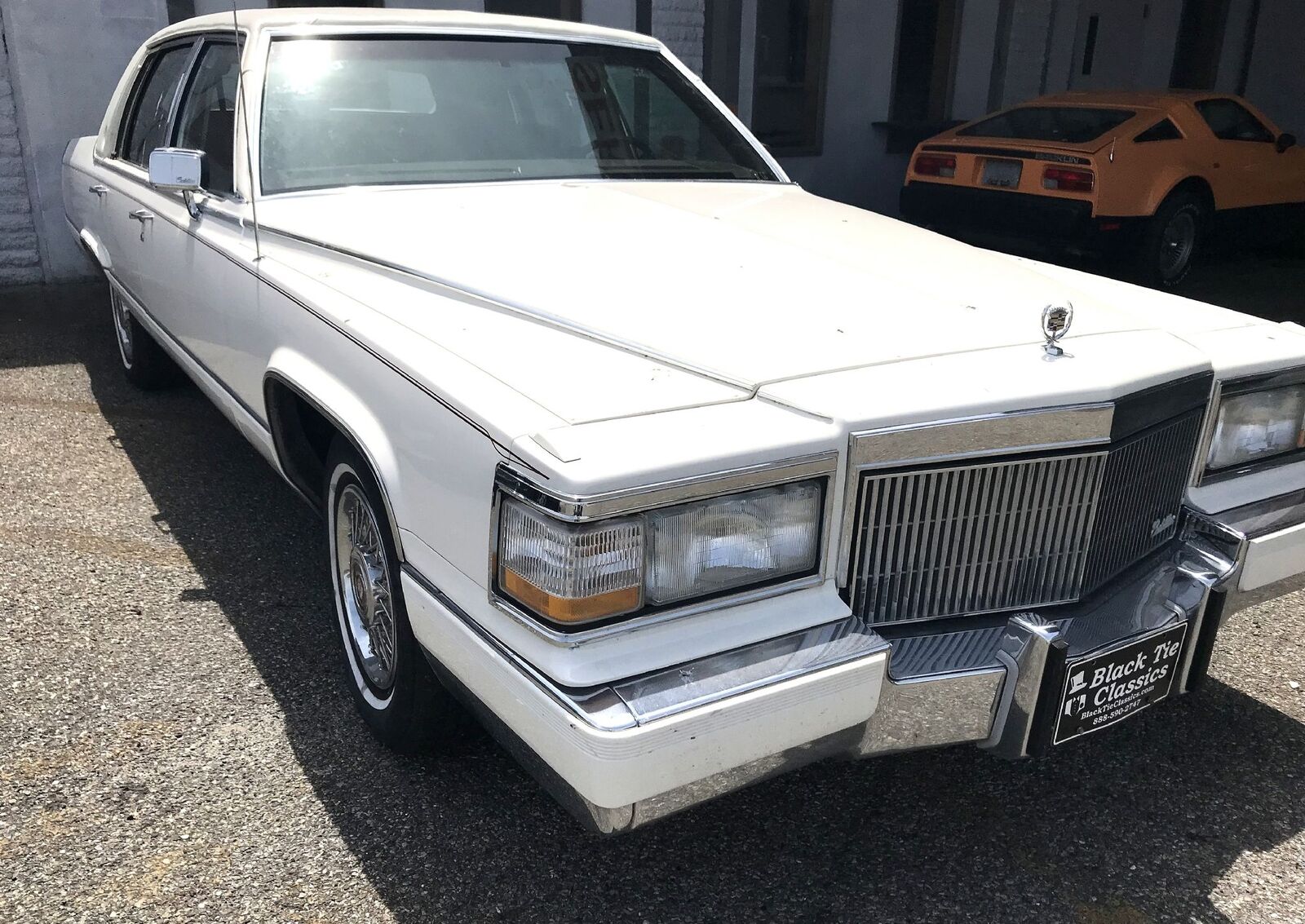 Cadillac Brougham Berline 1990 à vendre