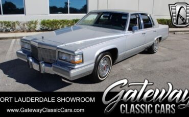 Cadillac Brougham Berline 1990