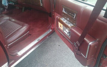 Cadillac-Brougham-Berline-1991-6