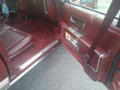 Cadillac-Brougham-Berline-1991-6