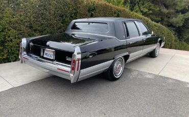 Cadillac-Brougham-Berline-1992-29