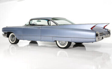 Cadillac-Coupe-DeVille-Coupe-1960-7