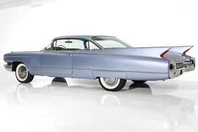 Cadillac-Coupe-DeVille-Coupe-1960-7