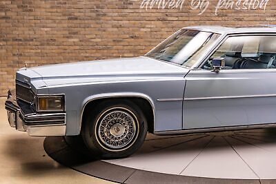 Cadillac-Coupe-DeVille-Coupe-1978-11