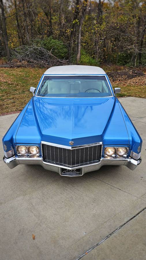 Cadillac-Coupe-de-ville-1970-4