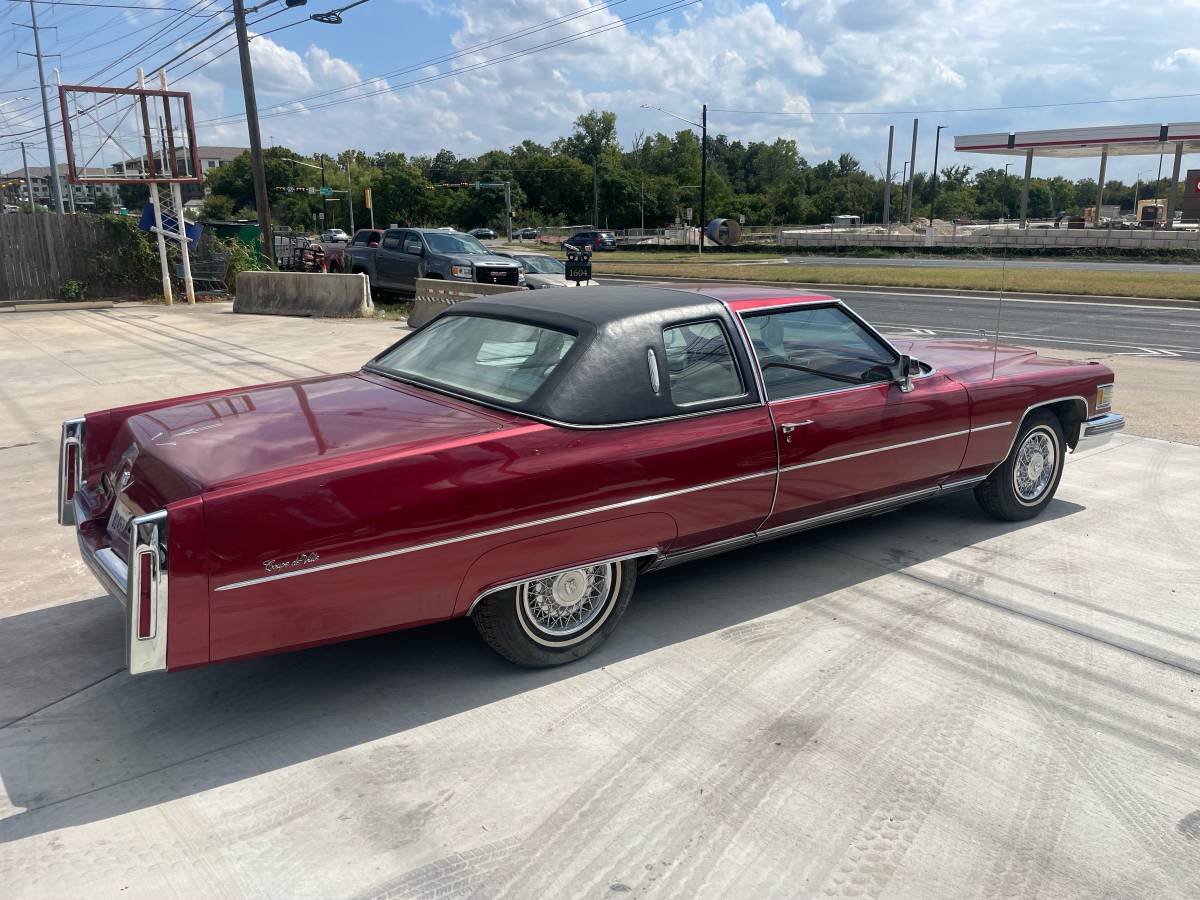 Cadillac-Coupe-deville-1976-10