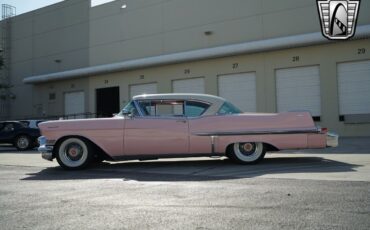 Cadillac-DeVille-1957-10