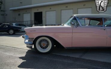 Cadillac-DeVille-1957-11