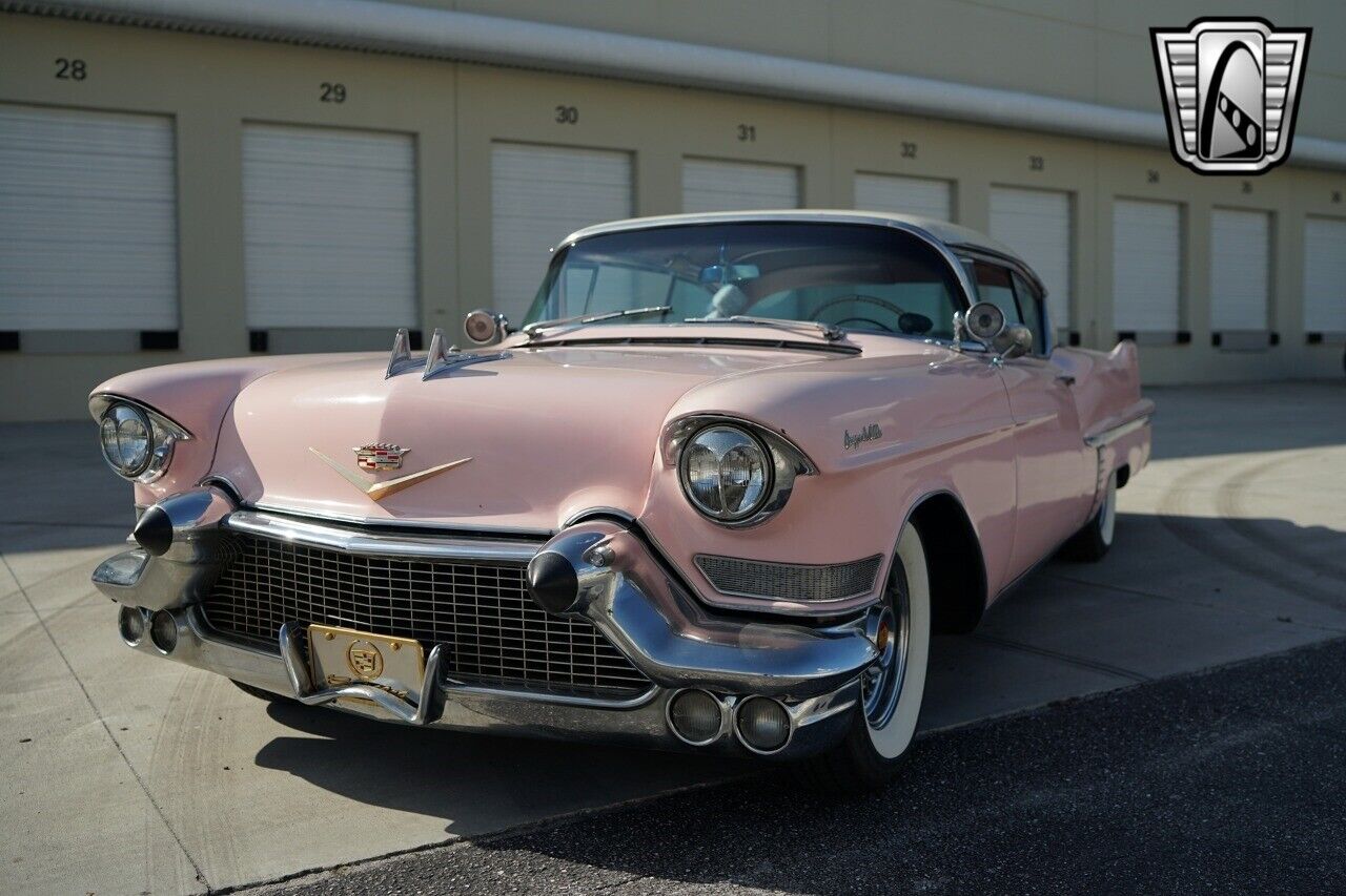 Cadillac-DeVille-1957-6