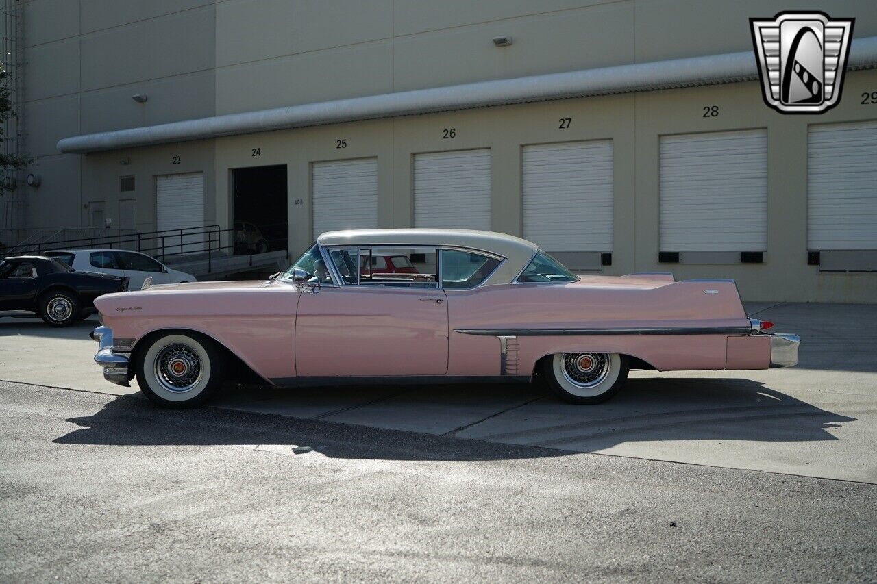 Cadillac-DeVille-1957-9