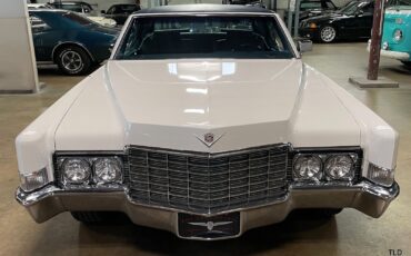 Cadillac-DeVille-1969-1