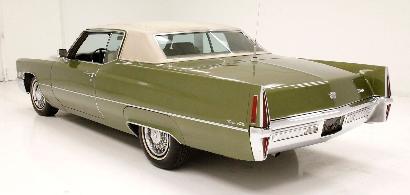 Cadillac-DeVille-1970-1